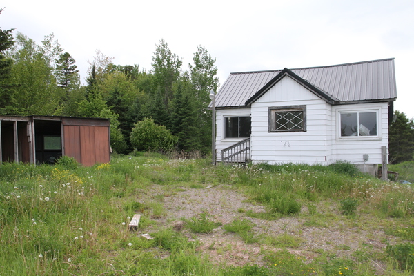 Lot 304