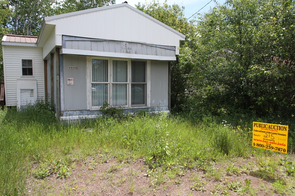 Lot 215
