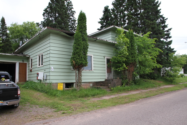 Lot 220