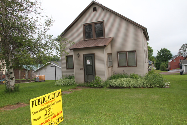 Lot 239