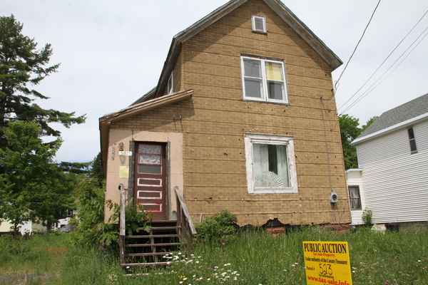 Lot 523