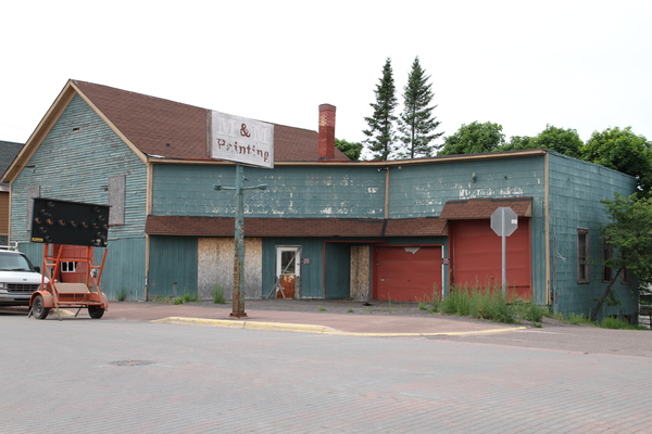 Lot 532