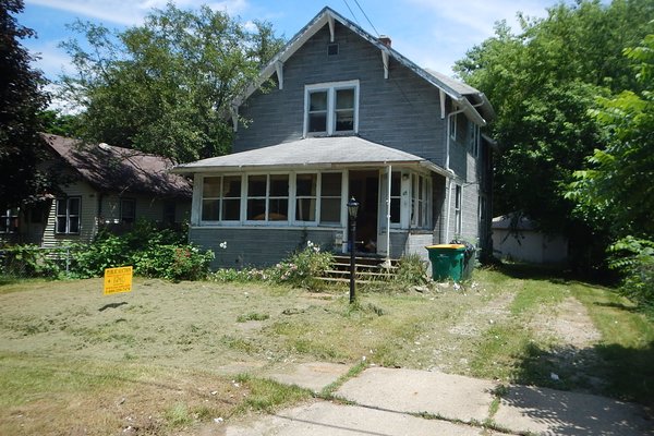 Lot 1240