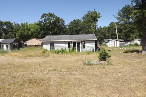 Lot 1819