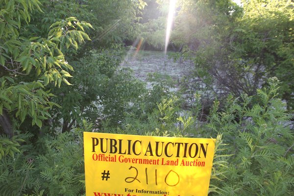 Lot 2110