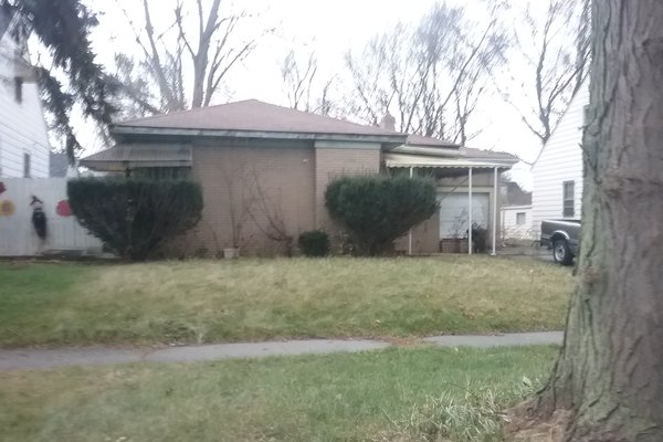 Lot 7352
