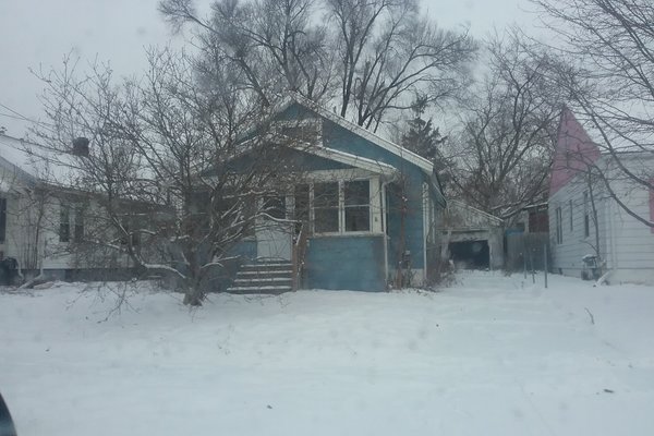 Lot 7412