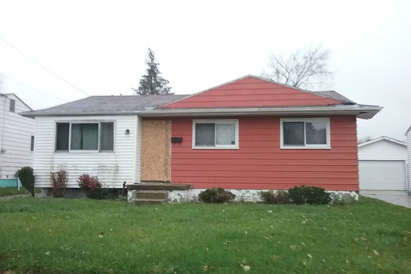 Lot 7499