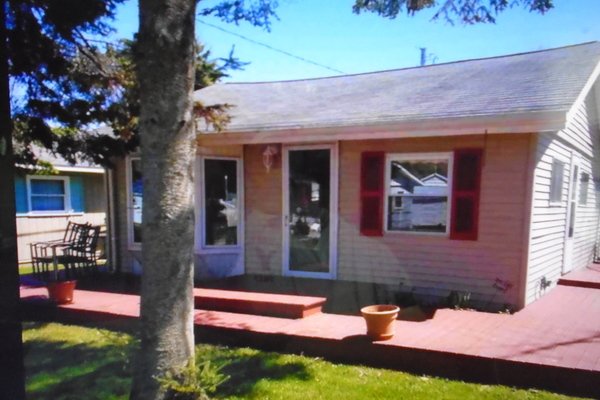 Lot 2700