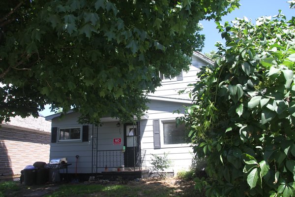 Lot 2832