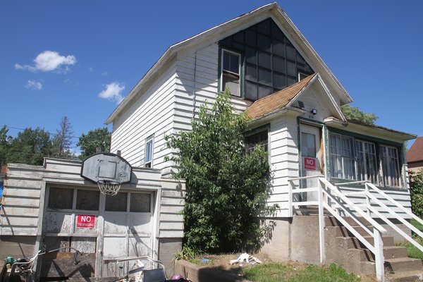 Lot 2834