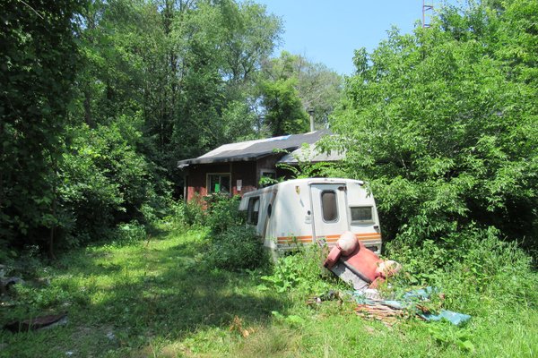 Lot 2906