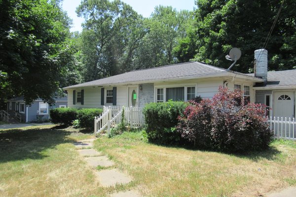 Lot 2913