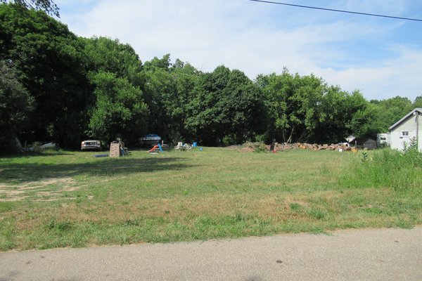 Lot 2982