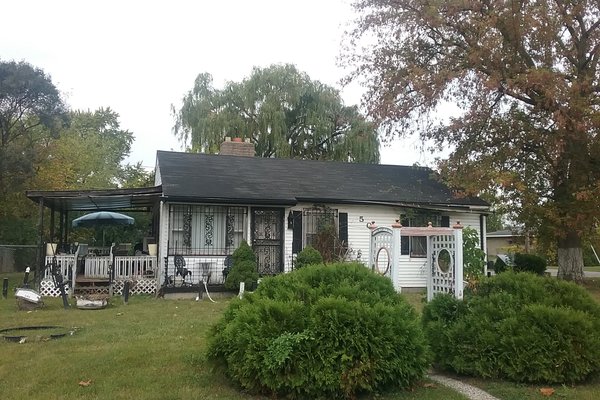 Lot 7743