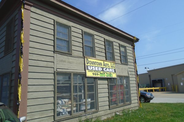 Lot 7825
