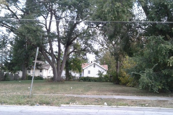 Lot 7856