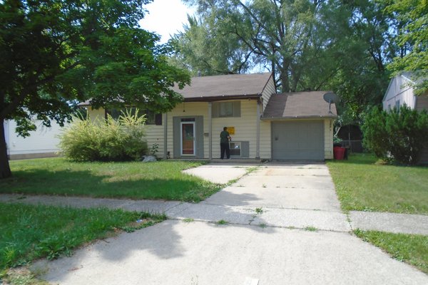 Lot 7943
