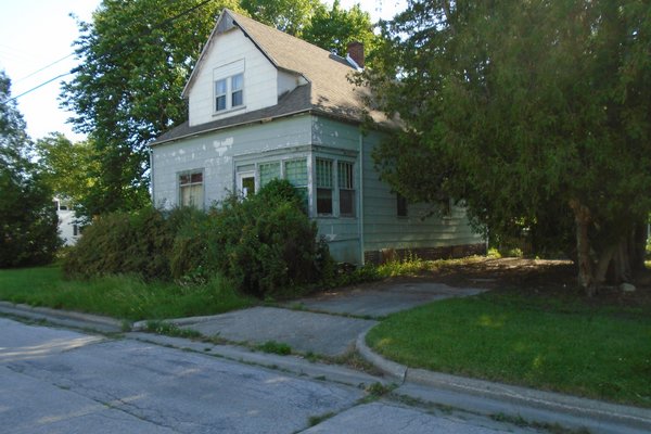Lot 902