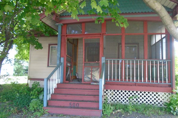 Lot 853