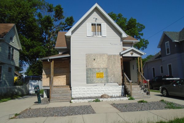 Lot 854